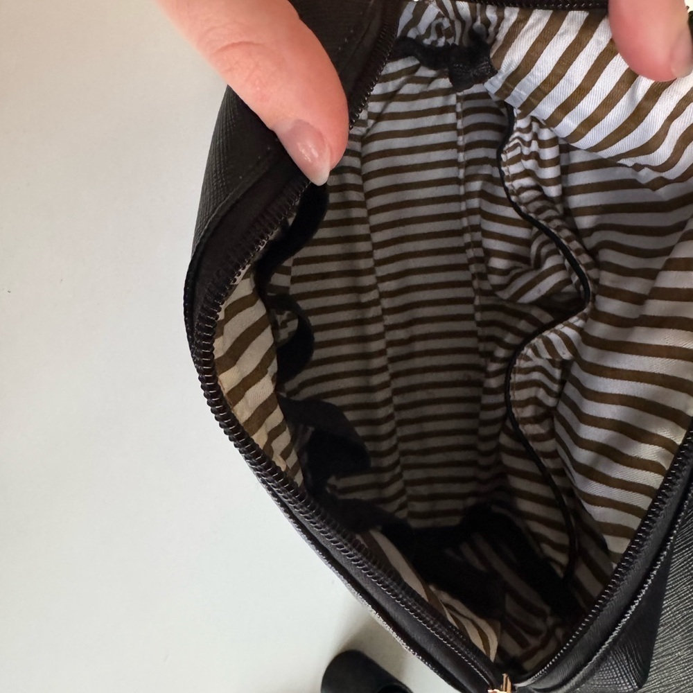 Elegant Black Tote Bag Set - Picture 9 of 9